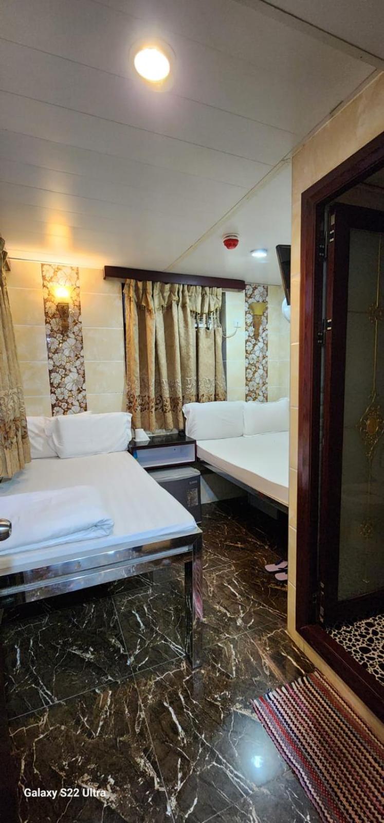 Ranjeet Guest House Хонконг Екстериор снимка